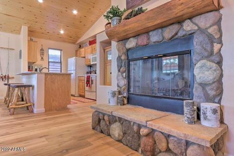 2708 High Pine Loop, Overgaard, AZ 85933 photo 5
