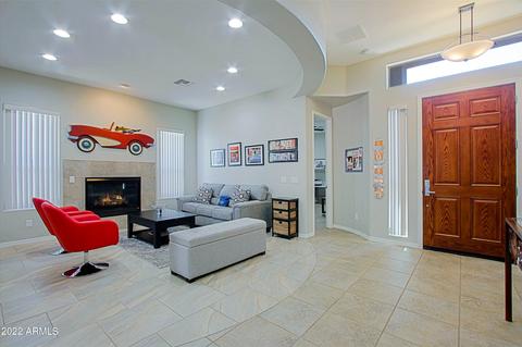 3810 E Patrick Ln, Phoenix, AZ 85050 photo 5