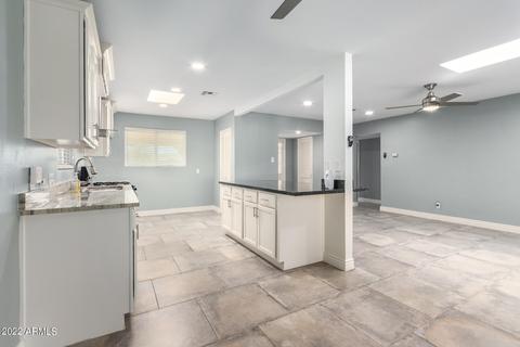 4628 E Holly St, Phoenix, AZ 85008 photo 8