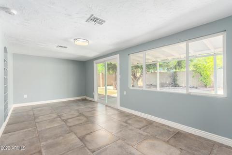 4628 E Holly St, Phoenix, AZ 85008 photo 5