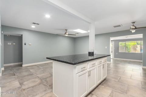 4628 E Holly St, Phoenix, AZ 85008 photo 9