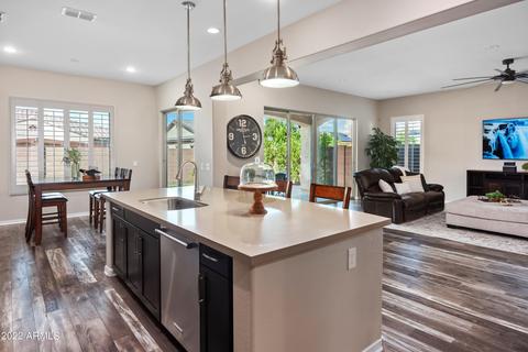 958 E Parkview Dr, Gilbert, AZ 85295 photo 13