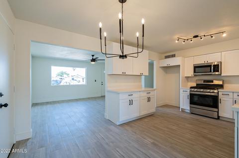 415 W Winston Dr, Phoenix, AZ 85041 photo 9