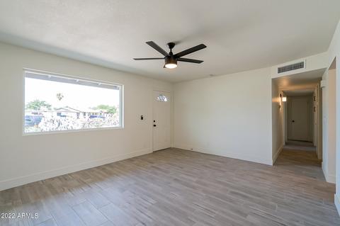 415 W Winston Dr, Phoenix, AZ 85041 photo 6