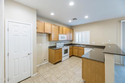 5843 E Grove Ave, Mesa, AZ 85206 photo 4