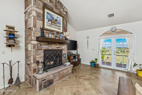 1425 E Oxbow Cir, Paulden, AZ 86334 photo 5