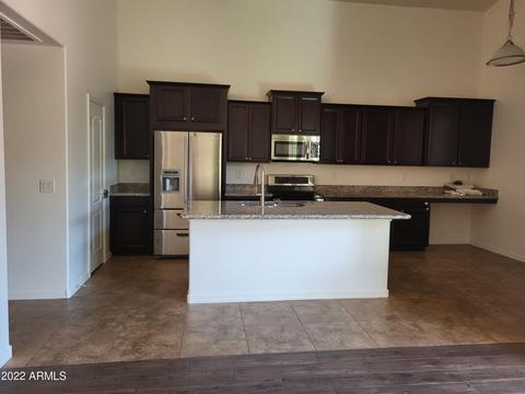 413 E Summerside Rd, Phoenix, AZ 85042 photo 8