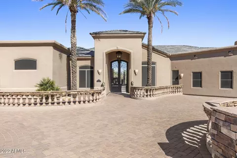 426 E Windmere Dr, Phoenix, AZ 85048 photo 2