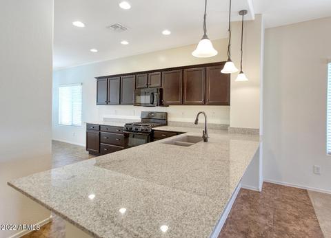 2372 E Gillcrest Rd, Gilbert, AZ 85298 photo 7