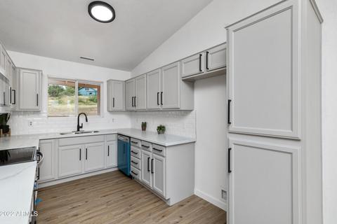 17689 E Jackrabbit Rd, Mayer, AZ 86333 photo 8