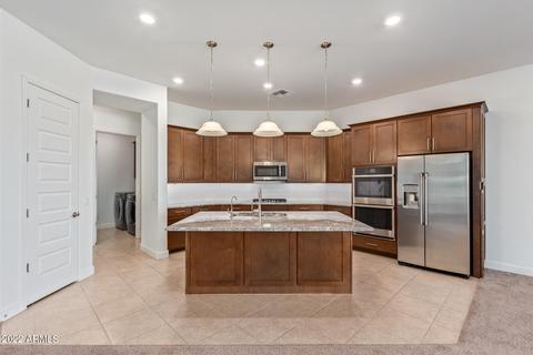 2422 E Pleasant Ln, Phoenix, AZ 85042 photo 10