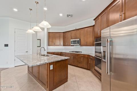 2422 E Pleasant Ln, Phoenix, AZ 85042 photo 11