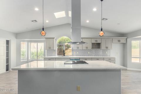 4230 E Windsong Dr, Phoenix, AZ 85048 photo 1