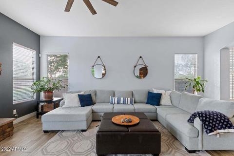 4009 E Robin Ln, Phoenix, AZ 85050 photo 4