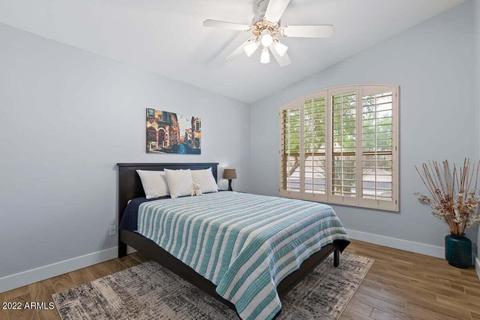 4009 E Robin Ln, Phoenix, AZ 85050 photo 11