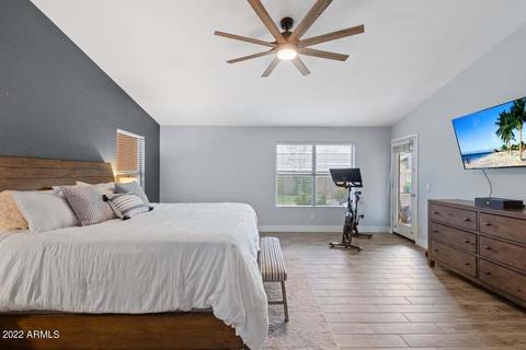 4009 E Robin Ln, Phoenix, AZ 85050 photo 7