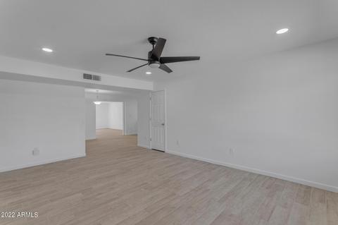 513 E Julie Dr, Tempe, AZ 85283 photo 3