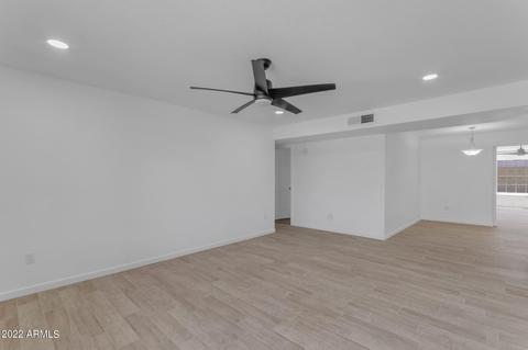 513 E Julie Dr, Tempe, AZ 85283 photo 4
