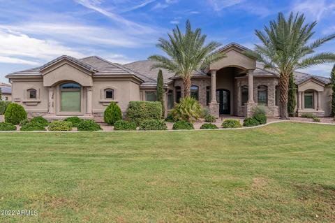 2930 E Latham Way, Gilbert, AZ 85297 photo 1