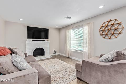 3715 E Sweetwater Ave, Phoenix, AZ 85032 photo 4
