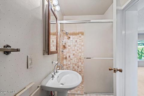 7040 N 6th Ave, Phoenix, AZ 85021 photo 32