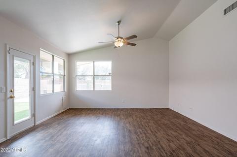 3953 E Douglas Loop, Gilbert, AZ 85234 photo 5