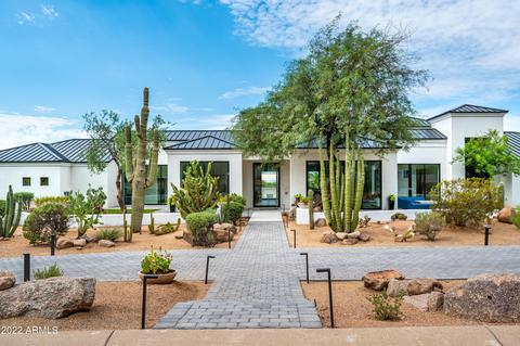 4951 E Rockridge Rd, Phoenix, AZ 85018 photo 1