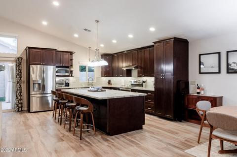 21 E Greentree Dr, Tempe, AZ 85284 photo 4