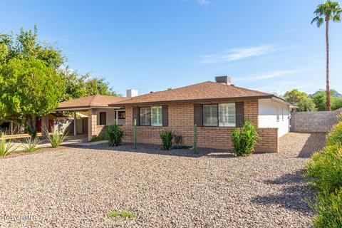 2823 E Cannon Dr, Phoenix, AZ 85028 photo 2