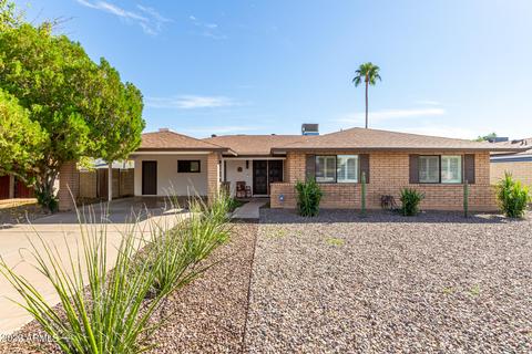 2823 E Cannon Dr, Phoenix, AZ 85028 photo 1