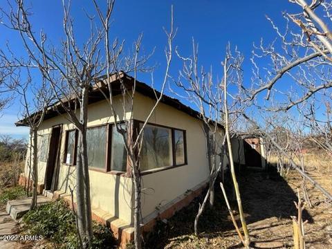112 Nighthawk Ave, Bisbee, AZ 85603 photo 2