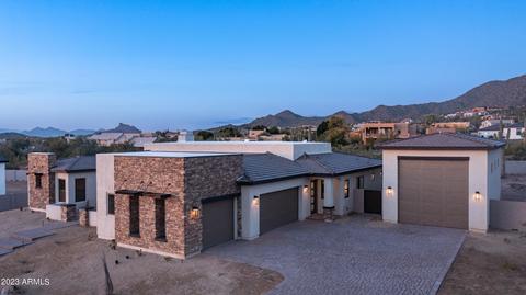 8318 E Regina Cir, Mesa, AZ 85207 photo 3