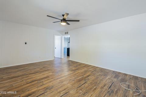 6957 W Wolf St, Phoenix, AZ 85033 photo 4