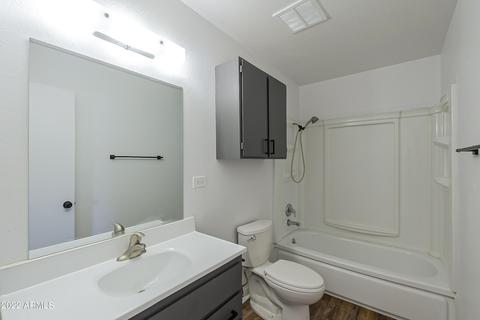 6957 W Wolf St, Phoenix, AZ 85033 photo 13