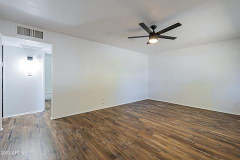 6957 W Wolf St, Phoenix, AZ 85033 photo 3