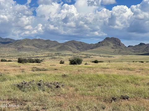 11200 S Torok Trl #144, Wikieup, AZ 85360