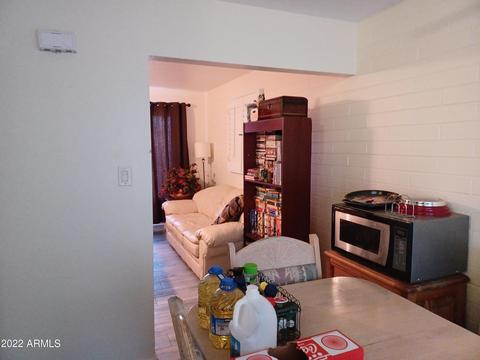 1242 E Wagon Wheel Dr, Phoenix, AZ 85020 photo 2