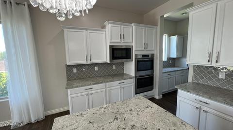 2702 E Cozettas Ct, Gilbert, AZ 85298 photo 4