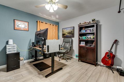 546 E Monte Way, Phoenix, AZ 85042 photo 17