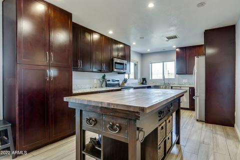 546 E Monte Way, Phoenix, AZ 85042 photo 10