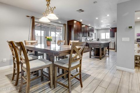 546 E Monte Way, Phoenix, AZ 85042 photo 9