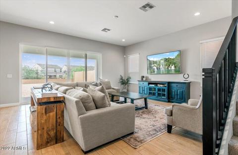 2213 E Questa Dr, Phoenix, AZ 85024 photo 3