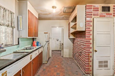 3520 E Amelia Ave, Phoenix, AZ 85018 photo 10