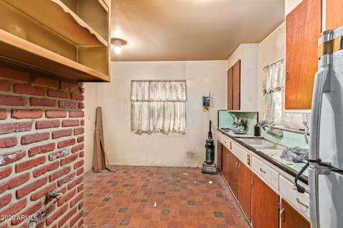 3520 E Amelia Ave, Phoenix, AZ 85018 photo 7