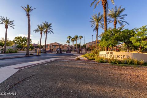 3032 E Dunbar Dr, Phoenix, AZ 85042 photo 2