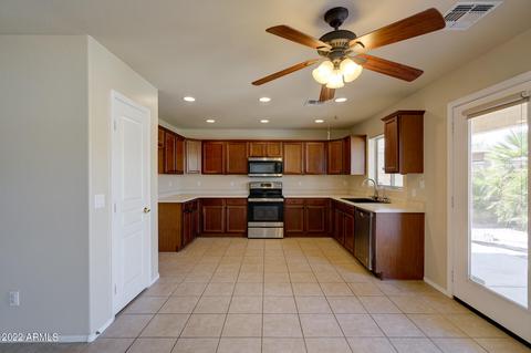 1622 E Harwell Rd, Phoenix, AZ 85042 photo 4