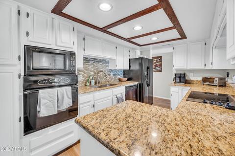1329 E Lawrence Ln, Phoenix, AZ 85020 photo 8