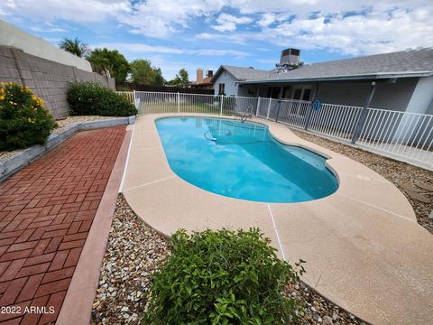 4110 W Aster Dr, Phoenix, AZ 85029 photo 2