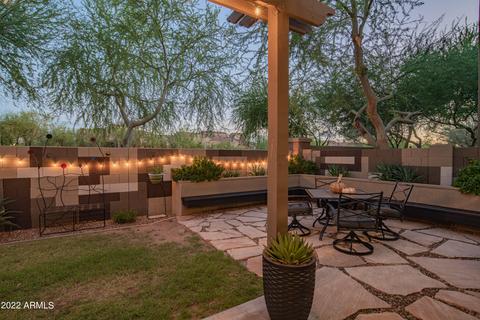 3947 E Crest Ln, Phoenix, AZ 85050 photo 6