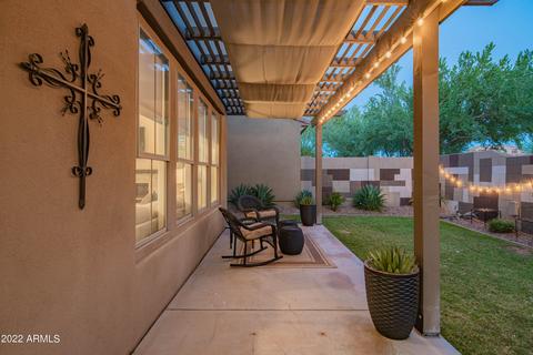3947 E Crest Ln, Phoenix, AZ 85050 photo 7